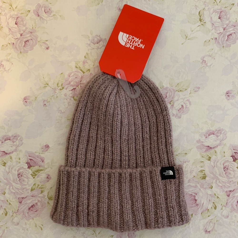 NWT The North Face Logo Unisex Winter Beanie Hat